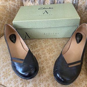 Clark's Artisan Flats, black, size 8.5 M